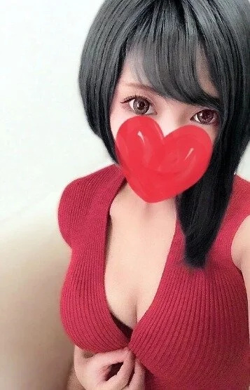 石塚茉莉(28)