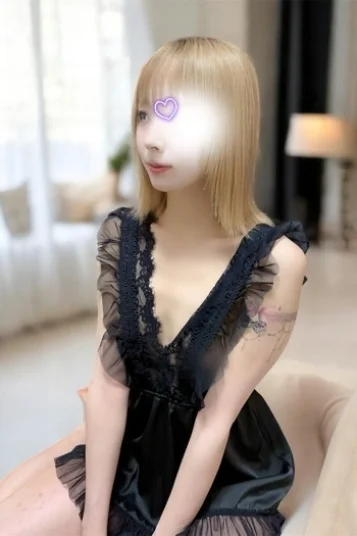 湊らあな(24)