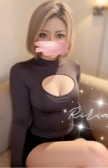 藤咲りりあ(24)