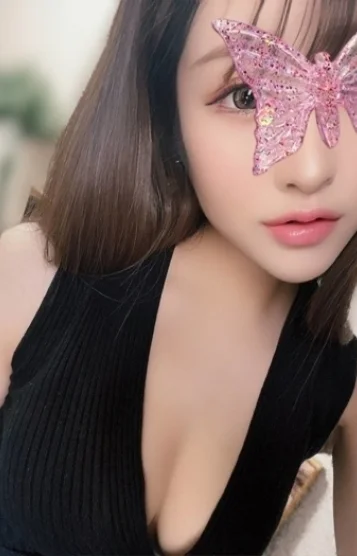 右京かすみ(26)