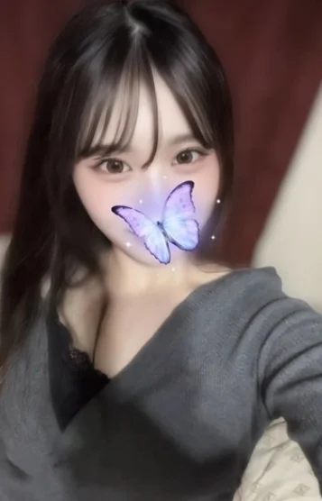 桜井ゆな(20)