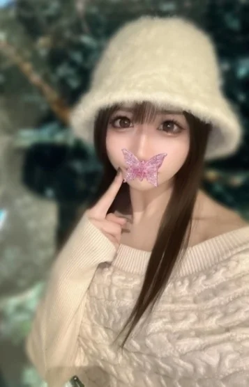 加藤みいな(23)
