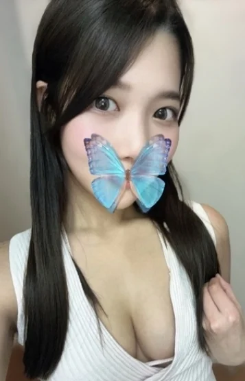 水川あかり(25)