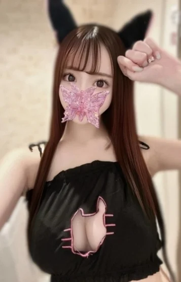 新井みお(23)