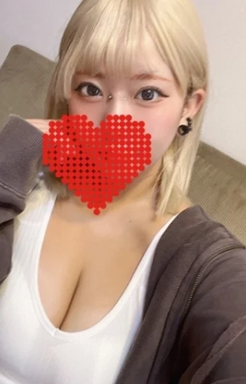 柚木まな(24)