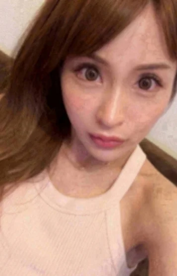 かおり(24)
