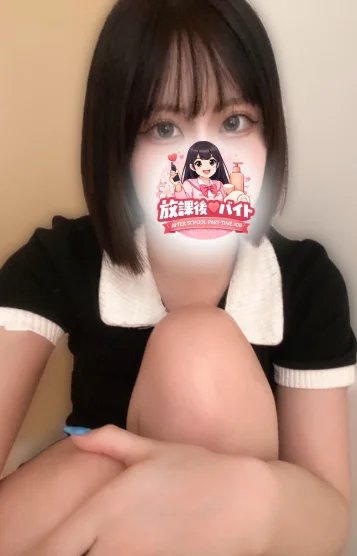 鶴来ゆな(22)