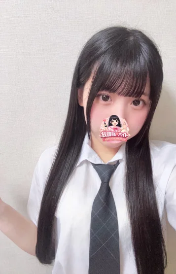 霧島みづき(18)