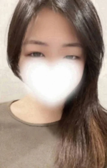 あやか(18)