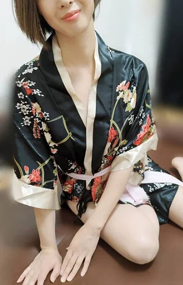 瑠唯(42)