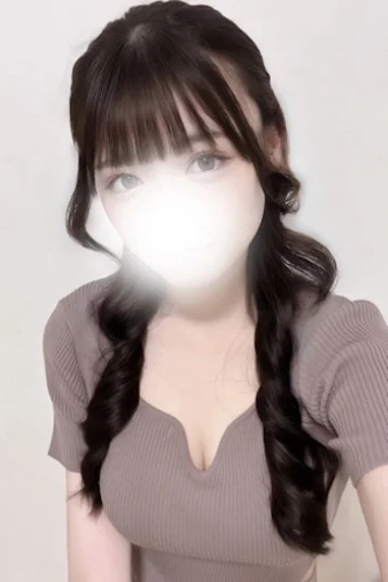 長月さくら(22)