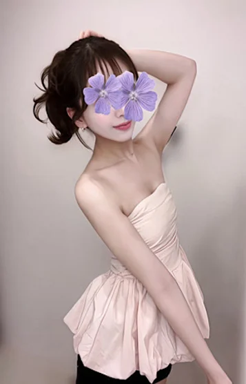 水瀬ここ(25)