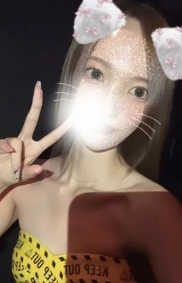 唯月りか(24)