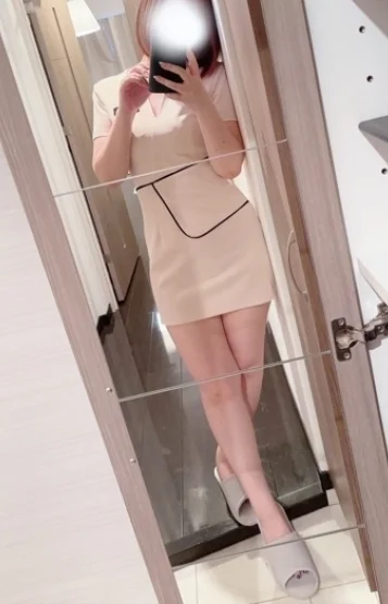 綾瀬あゆみ(36)