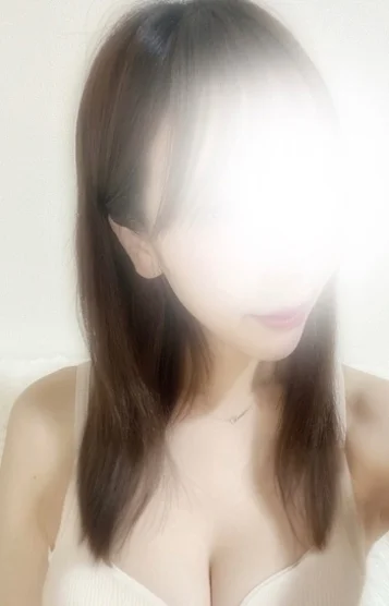 我妻ひまり(28)