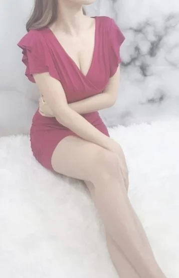 椎名れん(24)