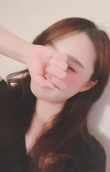 あや(25)