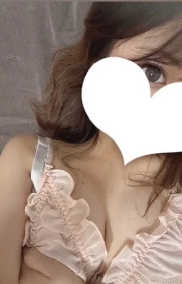あやみ(22)