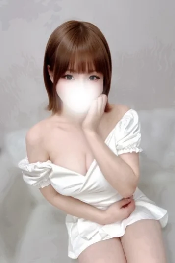 来栖めな(20)