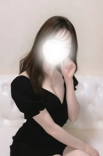 栗山しおり(23)
