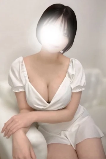 深田あずさ(24)