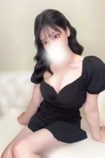 柴崎みお(28)