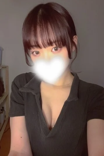 めい(26)