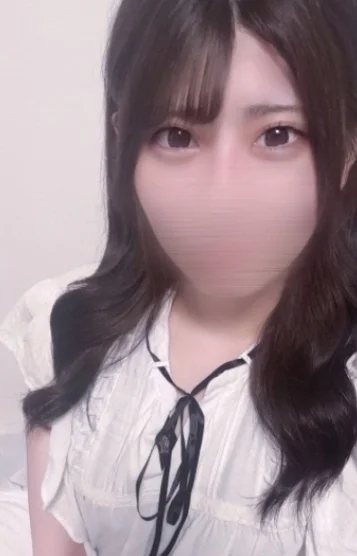 新木もも(20)
