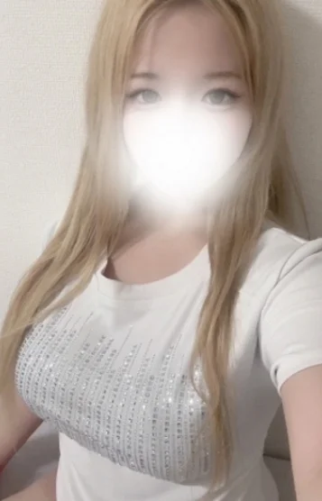 椿さら(22)