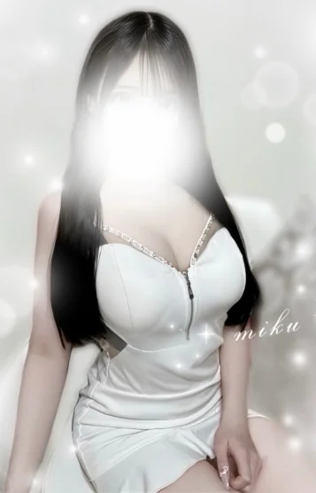 天音 みく(18)