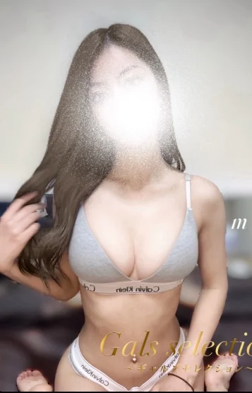 メイ(21)
