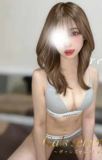 レナ(25)