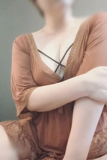 今井夫人(39)