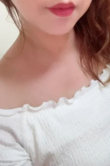 坂梨夫人(39)