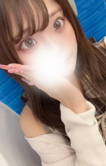 成美もな(22)