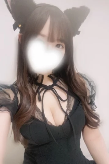 羽衣 ちい(22)