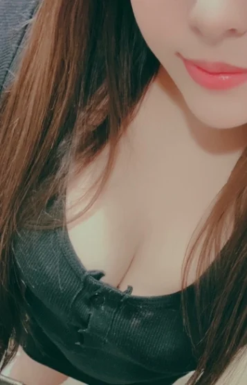 西島 えりか(32)
