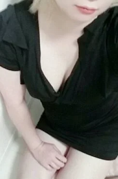 瀬戸まりな(35)