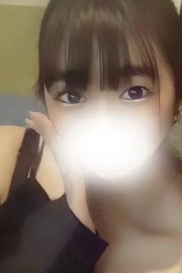 成瀬もか(20)