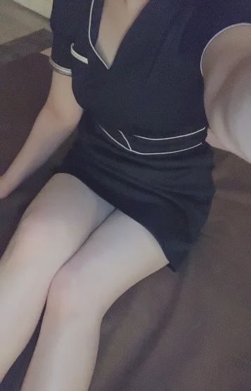 リナ(26)