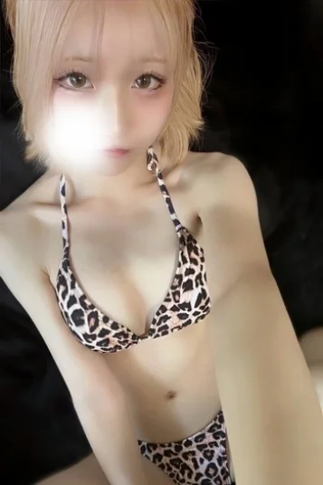 うい(20)