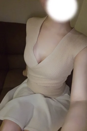 ひな(22)