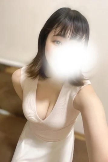 みり(24)