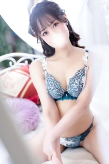 最上 なな(27)