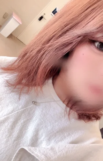 なな(25)
