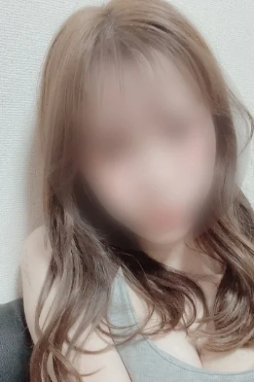 ななえ(28)