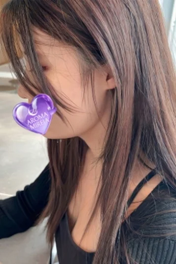 三石ゆな(24)
