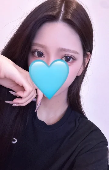あや(23)