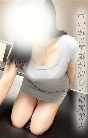 すみれ(22)