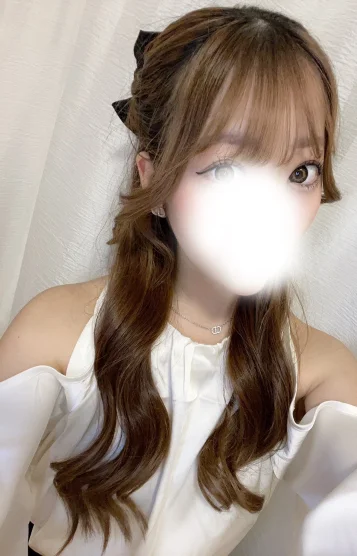 もえ(23)